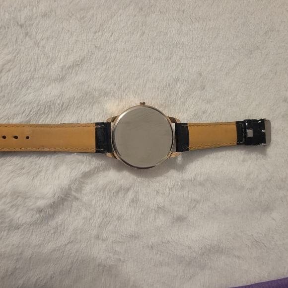 🌺Ladies Fashion Watch🌺 - Picture 3 of 3